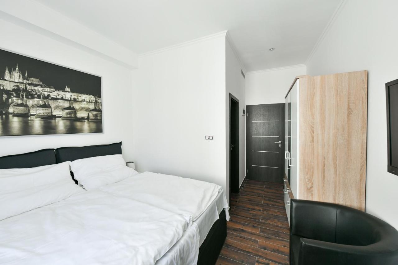 Apartmany Na Namesti 85 ยินดริคูฟราเดตส์ ภายนอก รูปภาพ