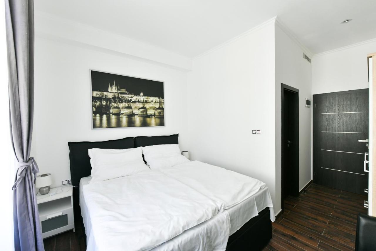Apartmany Na Namesti 85 ยินดริคูฟราเดตส์ ภายนอก รูปภาพ