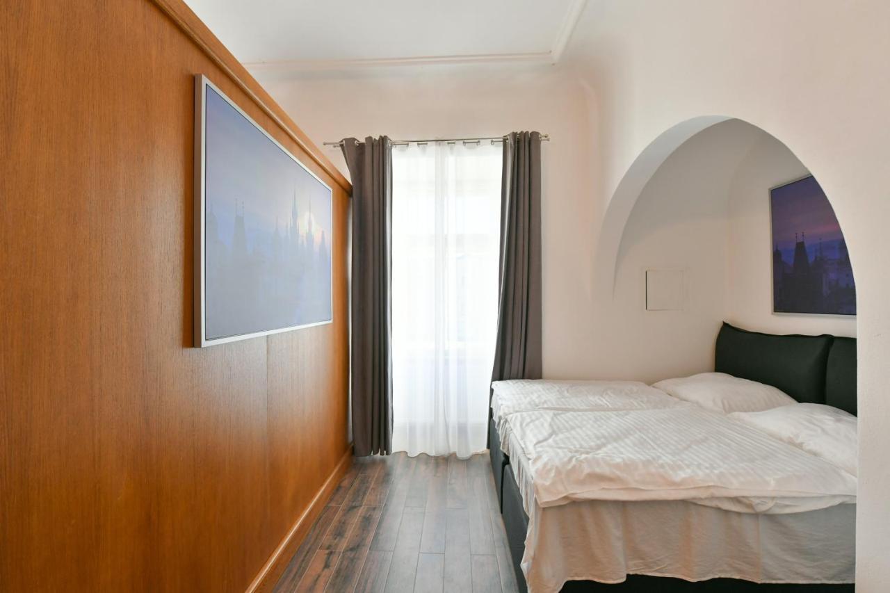 Apartmany Na Namesti 85 ยินดริคูฟราเดตส์ ภายนอก รูปภาพ