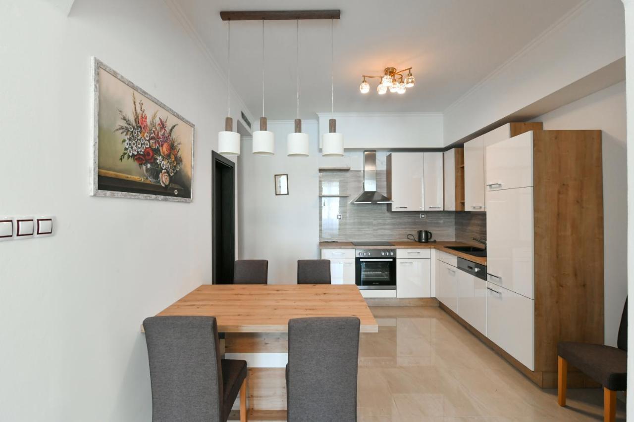 Apartmany Na Namesti 85 ยินดริคูฟราเดตส์ ภายนอก รูปภาพ