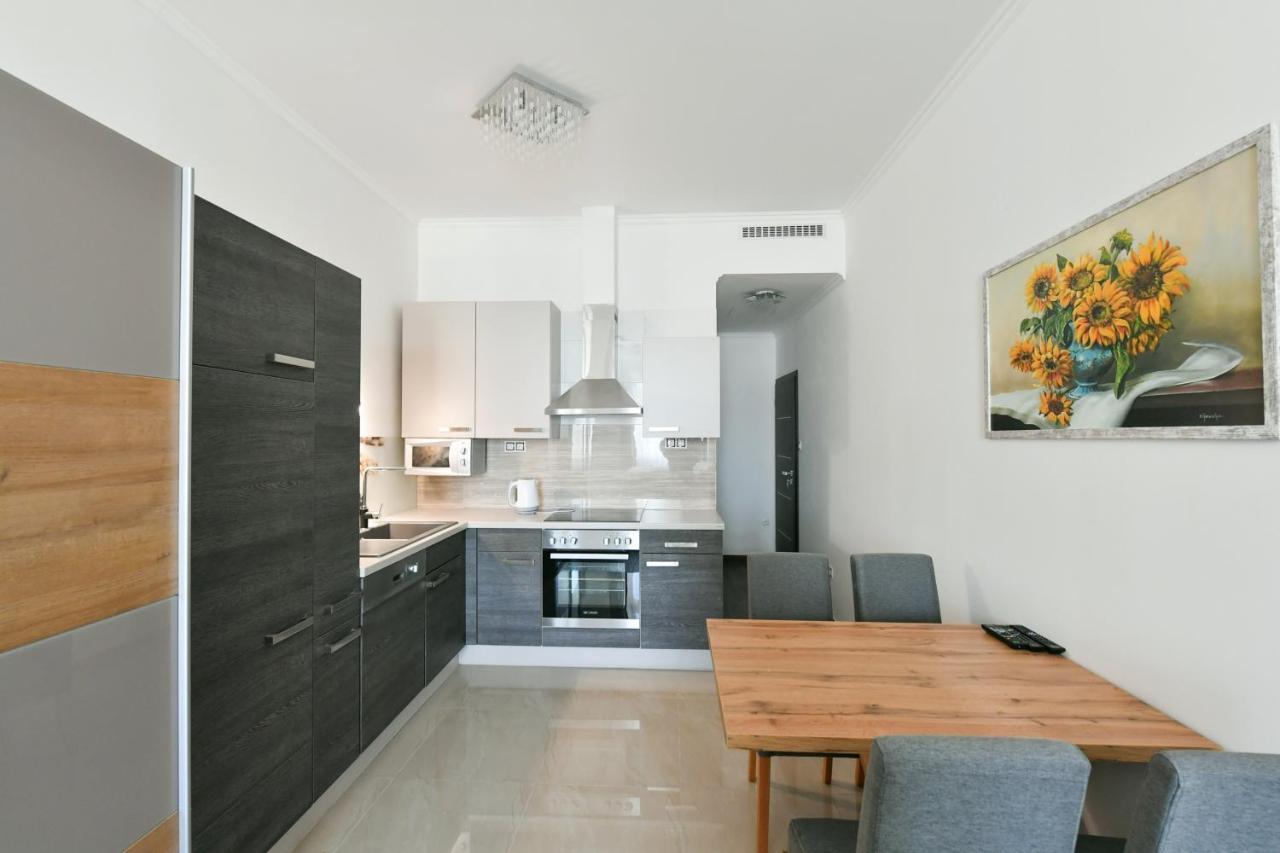 Apartmany Na Namesti 85 ยินดริคูฟราเดตส์ ภายนอก รูปภาพ